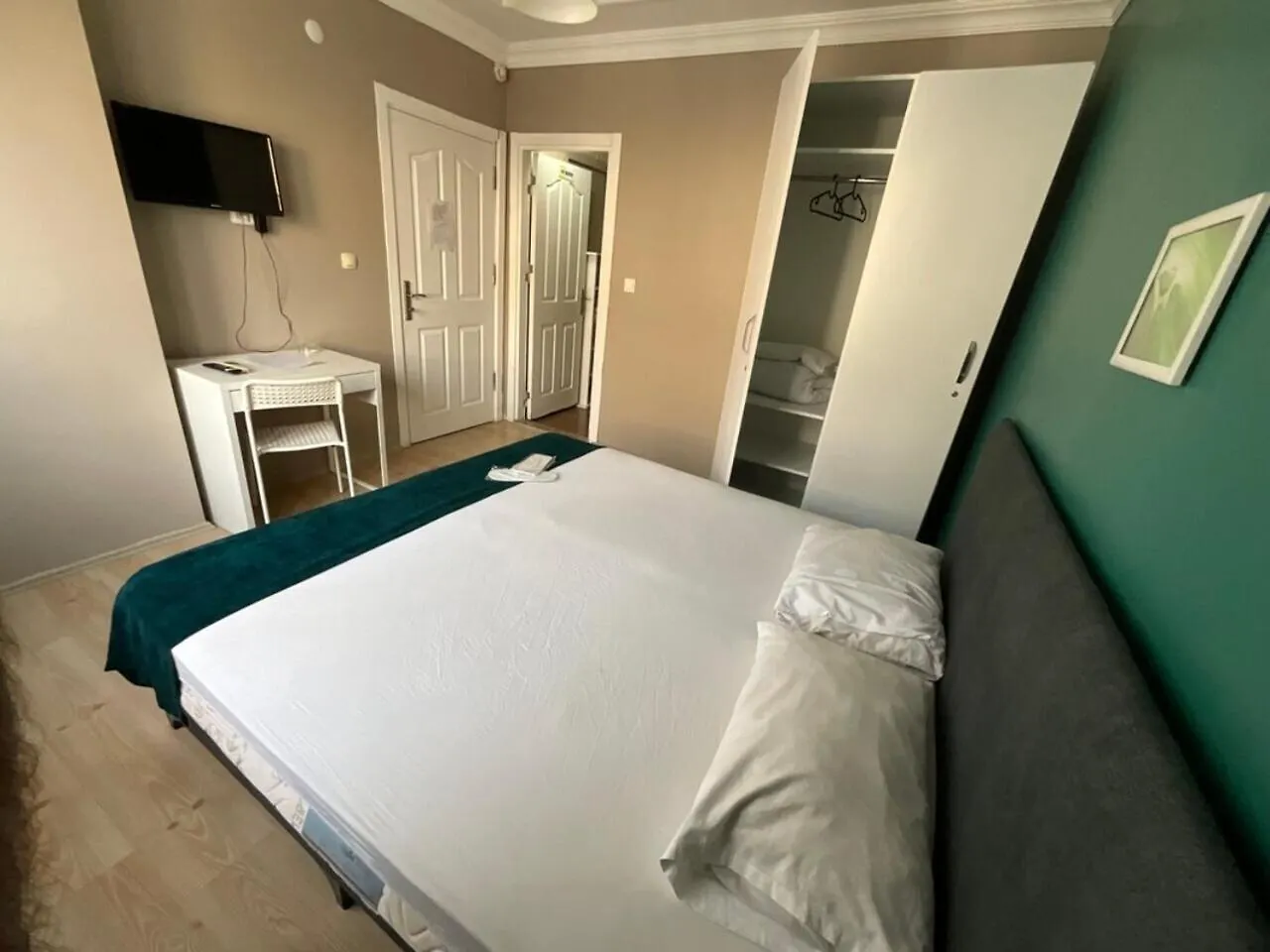 Апарт-отель Khan'S B&B Hotel Анталья
